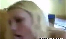 Un gran video para el orgasmo complementa una mamada de pareja adolescente que fue filmada en la webcam