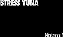 Baskın Mistress Yuna, siyah itaatkarını telefonla küçük düşürmek için hipnoz kullanıyor