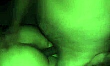 Une copine se fait baiser par un inconnu sur le ventre