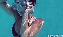 Minnie Mangas underwater passion: การเผชิญหน้าแบบโฮมเมดที่ดุเดือด