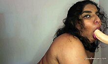 Elegáns Jázmin hanyag szopást ad egy kemény fasznak teljes videóban az xvids oldalon