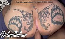 Rabudo tatuato con un grosso cazzo soddisfa le mie fantasie anali gay